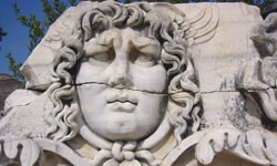 Medusa Apollon Tempel